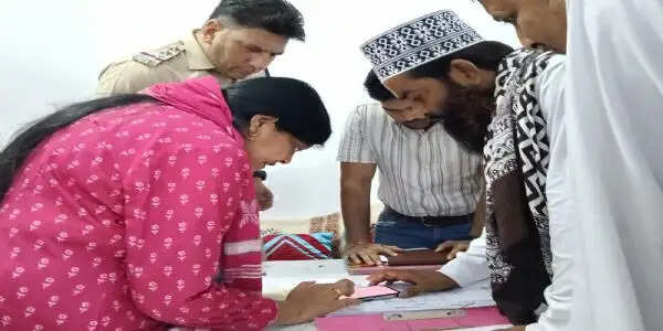 उत्तराखंड के उधमसिंह नगर में बिना मान्यता संचालित चार मदरसे सील