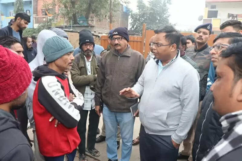 कोलकाता-दिल्ली से विशेषज्ञ डॉक्टरर्स की टीम पहुंची इंदौर, भागीरथपुरा में करेगी पानी की जांच