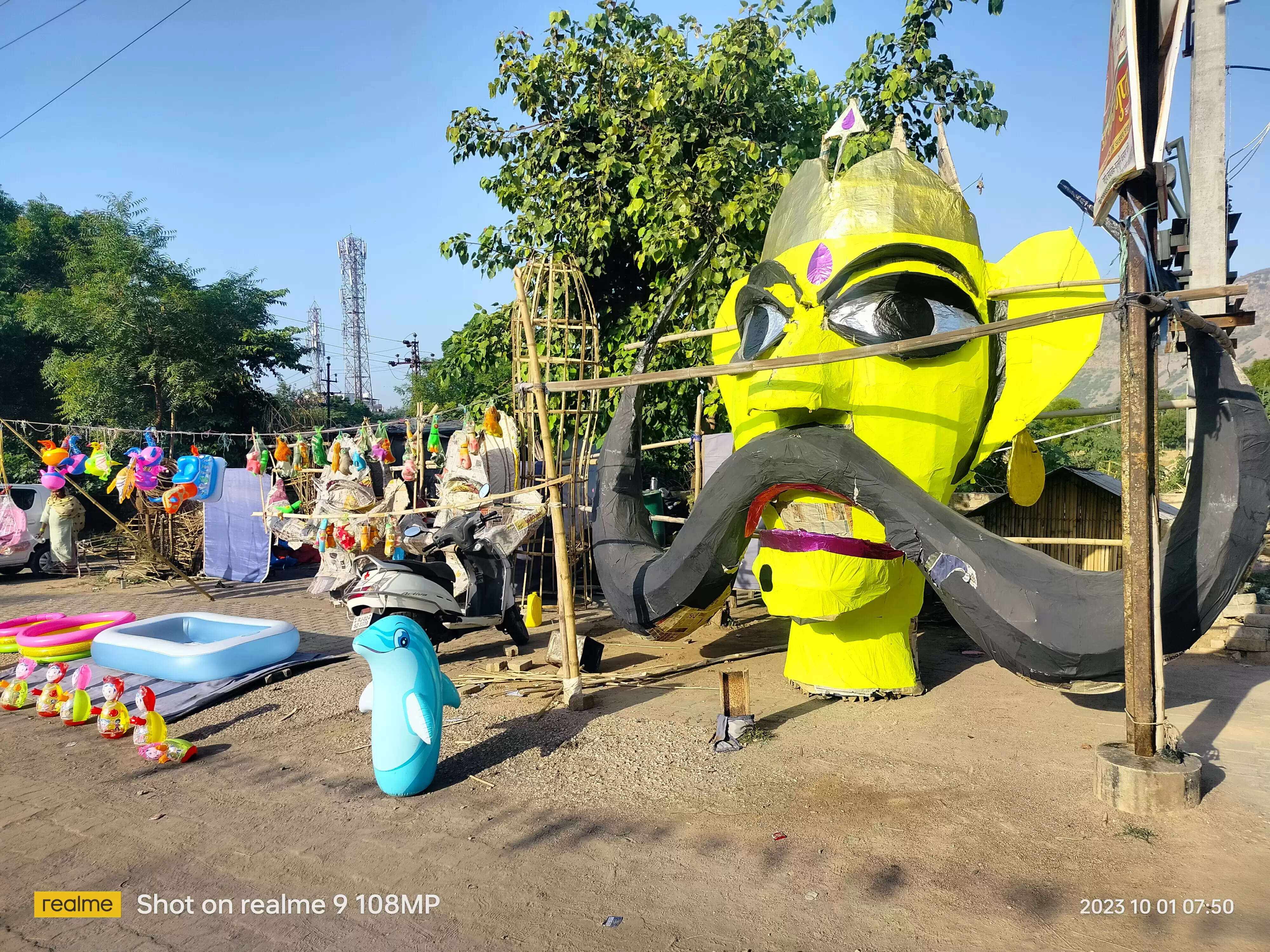 रावण के पुतलों पर भी पड़ी महंगाई की मार, महंगे बिक रहे हैं पुतले