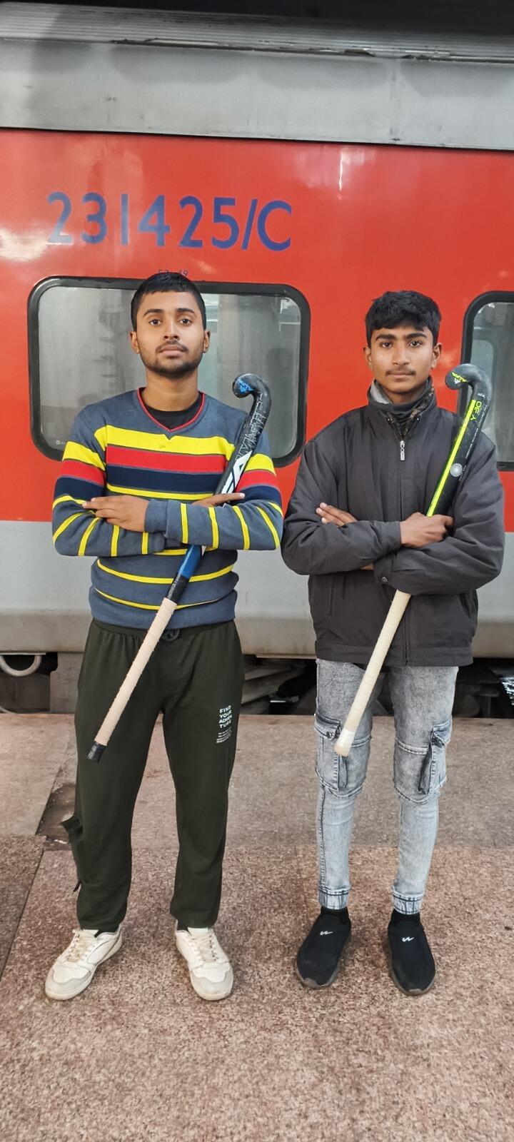 हॉकी बालक वर्ग अंडर 19 में स्वरीत और असदुल्लाह चयनित