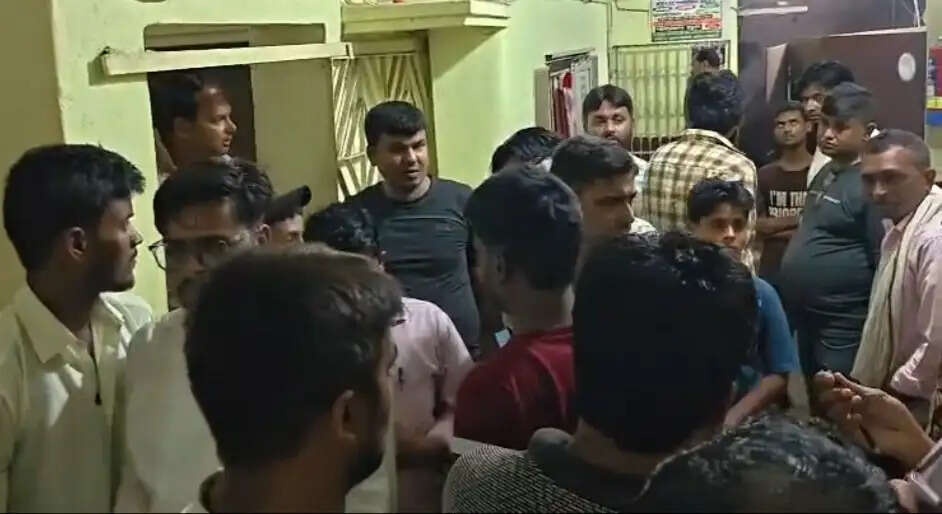 निजी क्लीनिक में कार्यरत नर्स की संदिग्ध परिस्थितियों में मौत