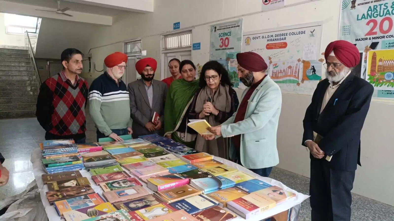 श्री गुरु तेग बहादुर जी की शिक्षाओं और सर्वोच्च बलिदान पर प्रकाश डाला