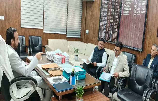 नारनौलः सुशासन सप्ताह का मूल मंत्र ‘सिटीजन फर्स्ट’: कैप्टन मनोज कुमार