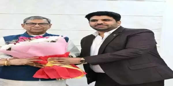 हरियाणा रेडक्रास प्रदेश में श्रमिकाें के लिए चलाएगा एंबुलेंस