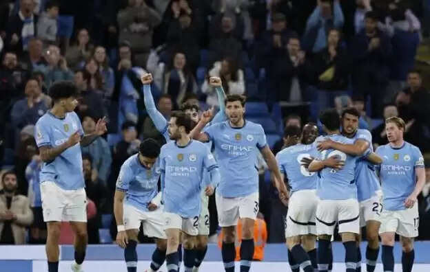 प्रीमियर लीग: इंजरी टाइम में नून्स के गोल से मैनचेस्टर सिटी ने एस्टन विला को 2-1 से हराया