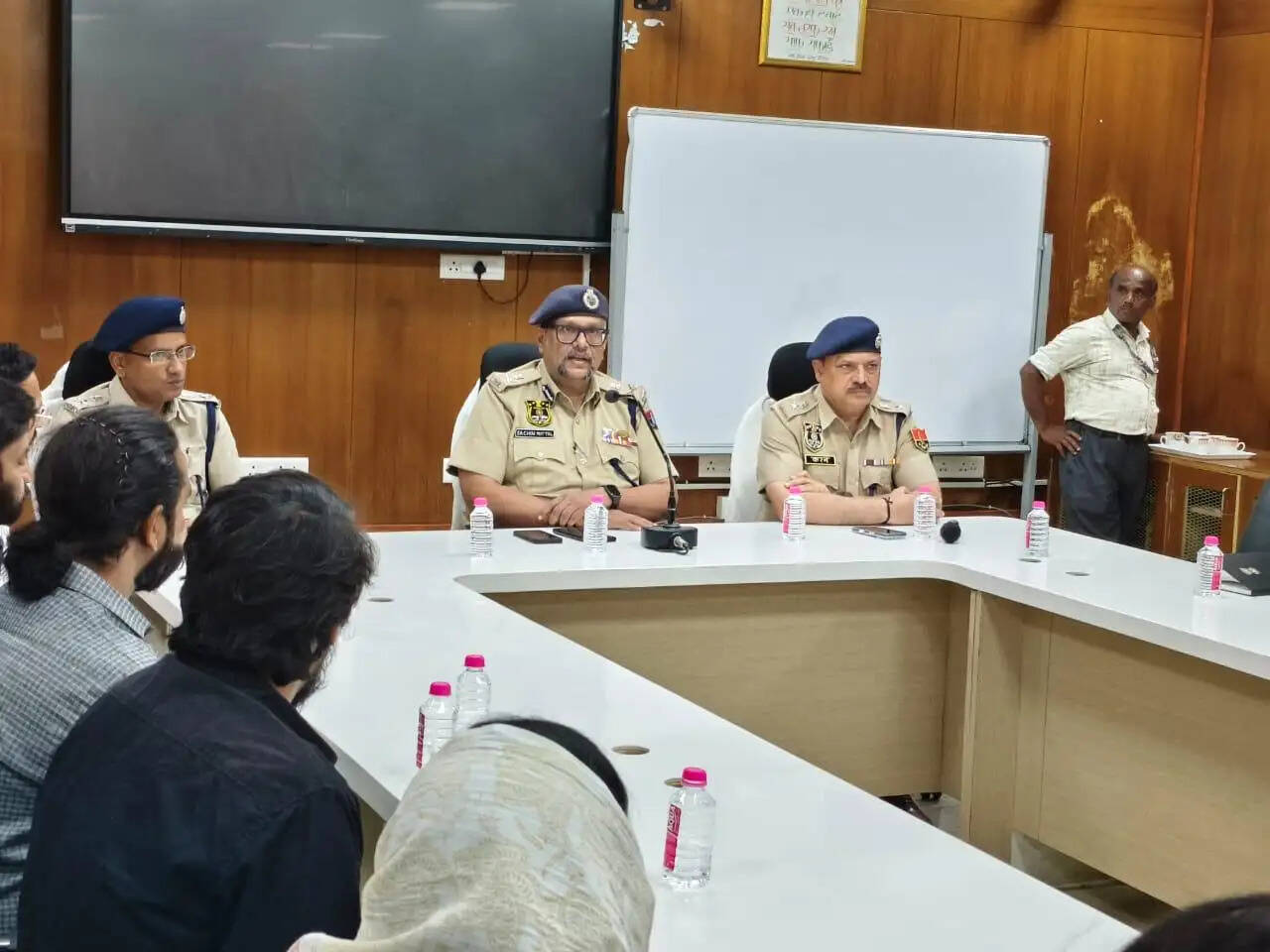 सीएलजी सदस्यों के सुझावों से मजबूत होगी सामुदायिक पुलिसिंग: पुलिस कमिश्नर मित्तल