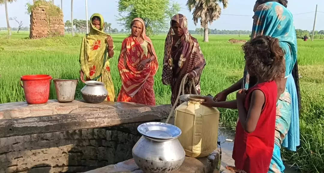 नवरात्र में भी पानी की किल्लत से जूझ रहा बेलडीहा गांव