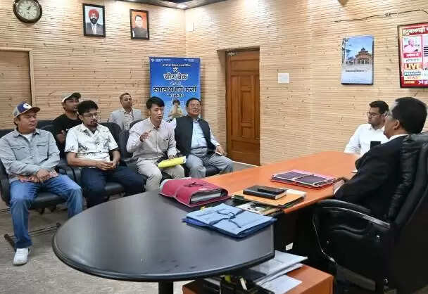 आदि कैलाश यात्रा होगी और अधिक सुगम, ग्रीन टैक्स व शटल सेवा सहित लिए गए कई अहम निर्णय