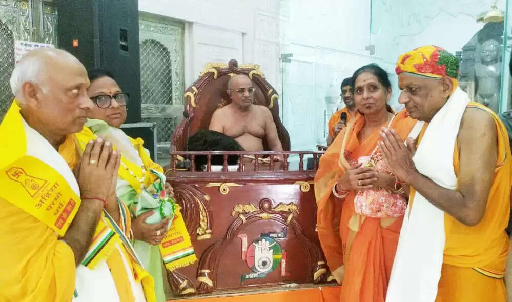 सोनीपत: खुश रहने के लिए खुश होकर काम कीजिये खुशी मिलेगी: गुप्ति सागर