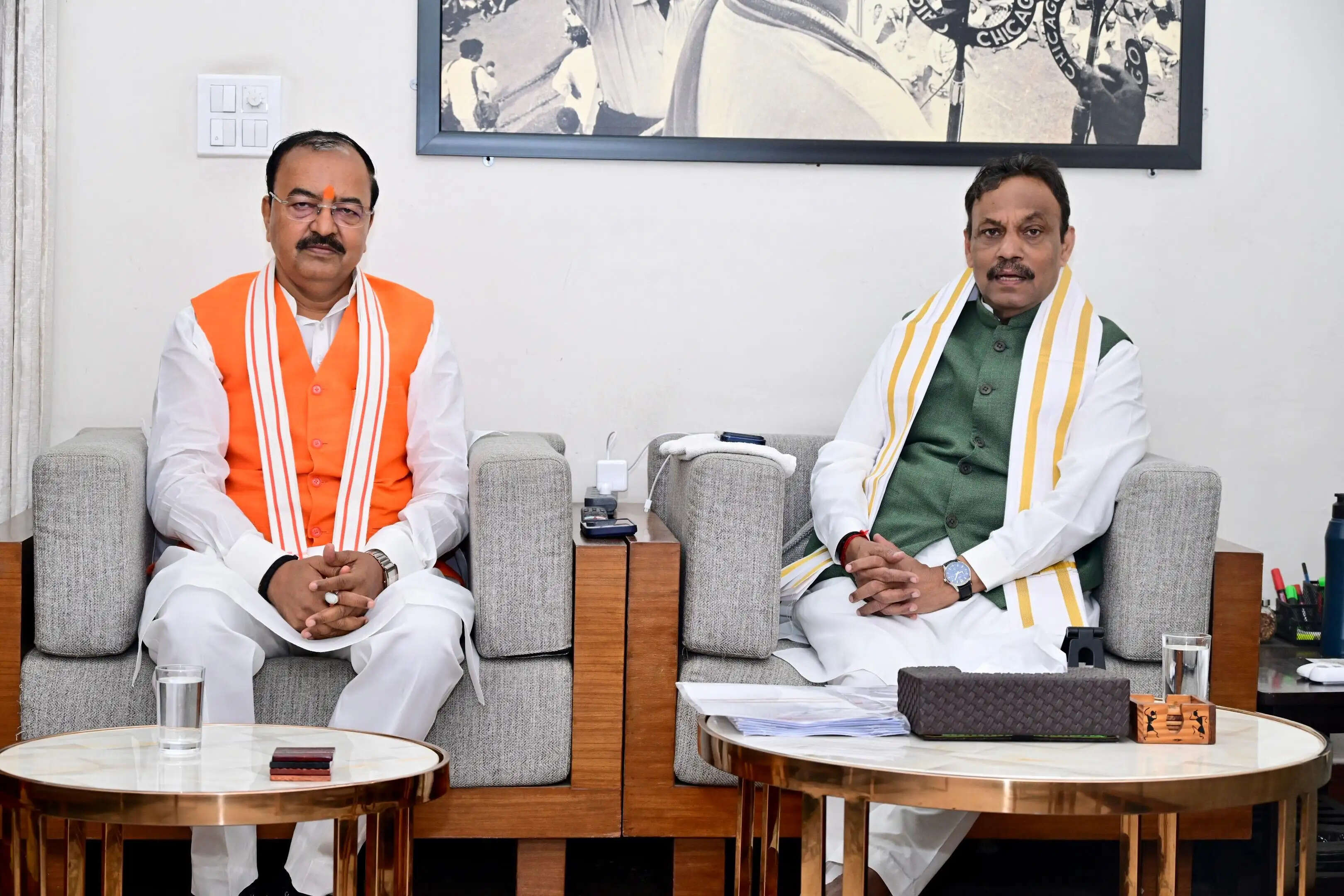 उपमुख्यमंत्री केशव प्रसाद मौर्य ने भाजपा प्रदेश प्रभारी विनोद तावड़े से की शिष्टाचार भेंट