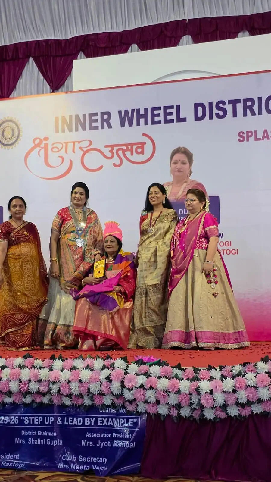 इनरव्हील क्लब डिस्ट्रिक्ट 310 के ‘श्रृंगार उत्सव’ में मुरादाबाद ईस्ट का दबदबा