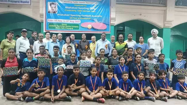 सुबीर बनर्जी मेमोरियल टेबिल टेनिस : आर्यन, इशिता और अंबिका को दोहरा खिताब