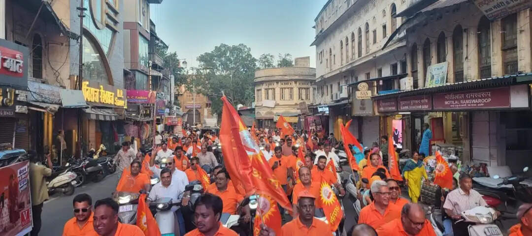 वाहन रैली और ध्वजारोहण के साथ श्री अग्रसेन जयंती महोत्सव शुरू