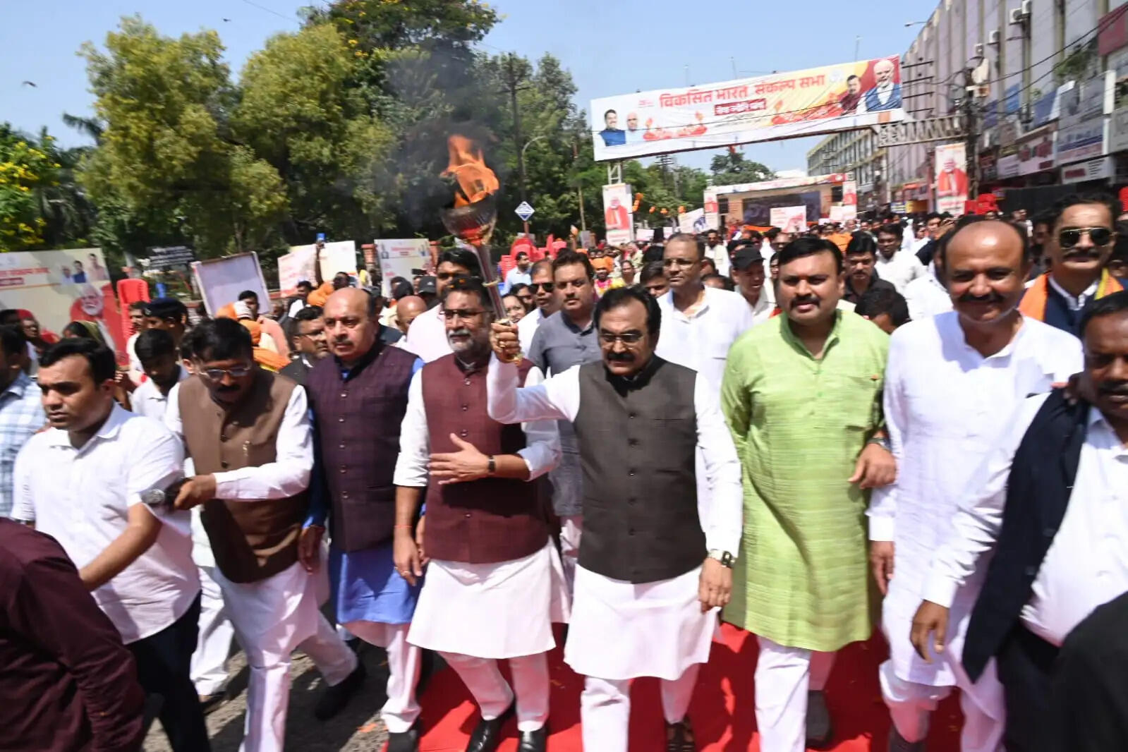 प्रधानमंत्री के विकसित भारत के संकल्प घर घर पहुंचाने का माध्यम बनेगी सेवा ज्योति कलश यात्रा :- मंत्री राकेश सिंह