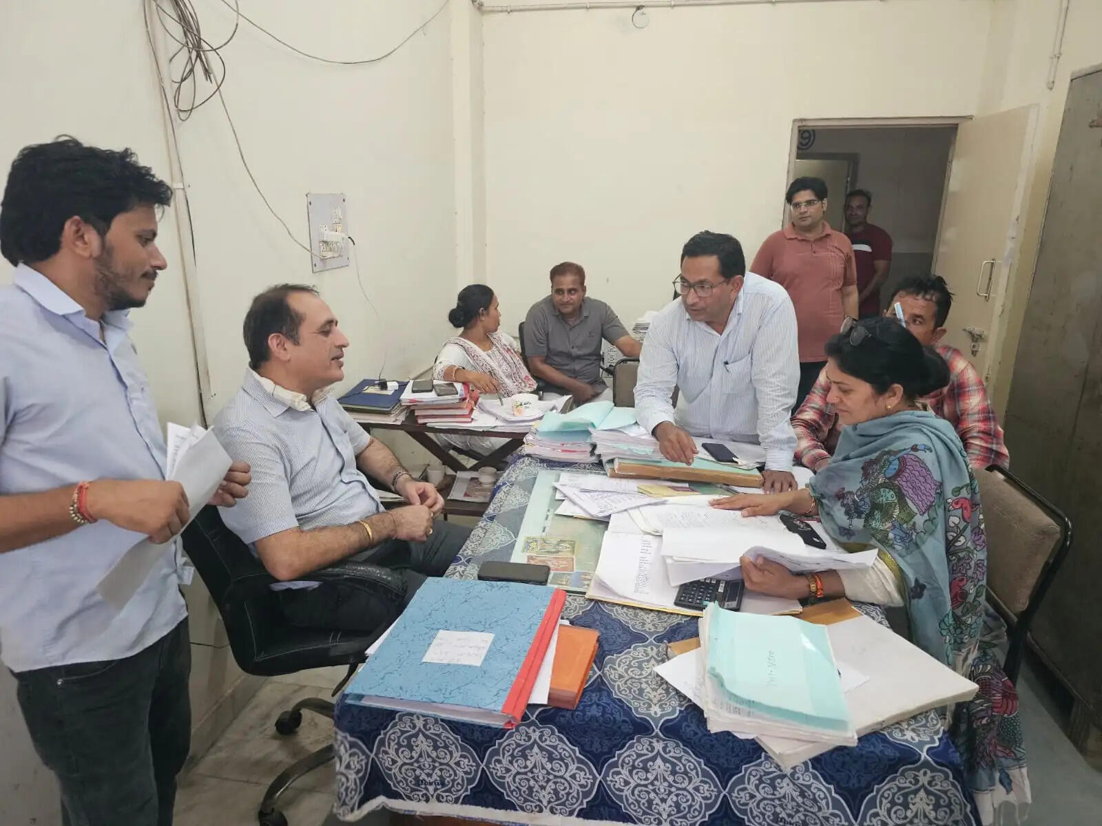 हिसार : उकलाना उप तहसील में सीएम फ्लाइंग का छापा, रिकॉर्ड जब्त