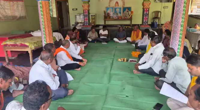 गौ हत्या के विरोध में एकजुट हुआ सर्व सनातन समाज, 14 नवंबर को सौंपेंगा ज्ञापन