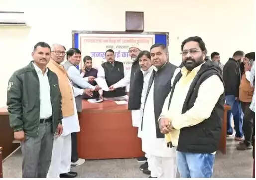 झुंझुनू में ओबीसी आयोग से 27 प्रतिशत आरक्षण की रखी मांग