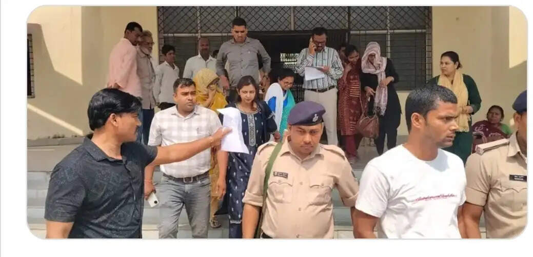 नालंदा जिले में रिश्वत लेते बीपीआरओ रंगे हाथ गिरफ्तार