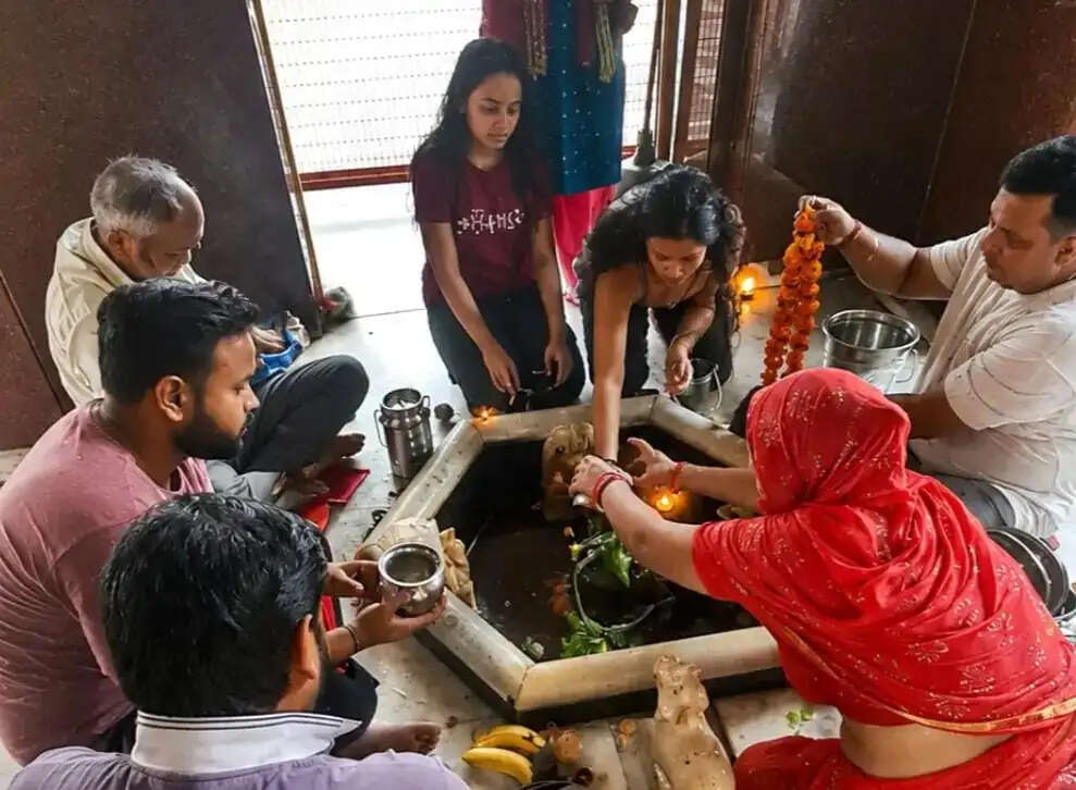 वनखंडी महादेव मंदिर पर उमड़ा श्रद्धा का शैलाब