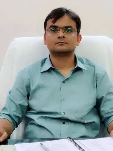 देश की प्रत्येक बेटी को सुरक्षा प्रदान करने के लिए एचपीवी टीकाकरण जरूरी : जिलाधिकारी