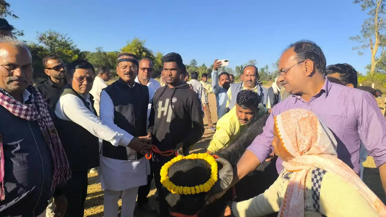 अनूपपुर: विशेष पिछड़ी जनजाति को लाभान्वित करने के किए जा रहे प्रयास- राज्यमंत्री दिलीप जायसवाल