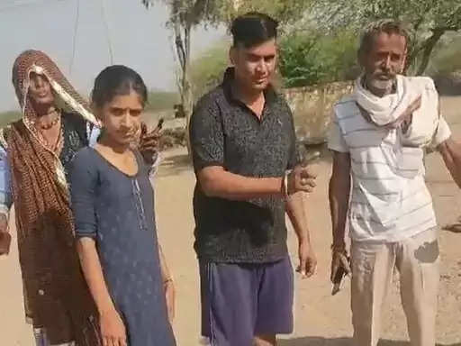 सड़क किनारे मृत मिला सात से नौ महीने का नवजात