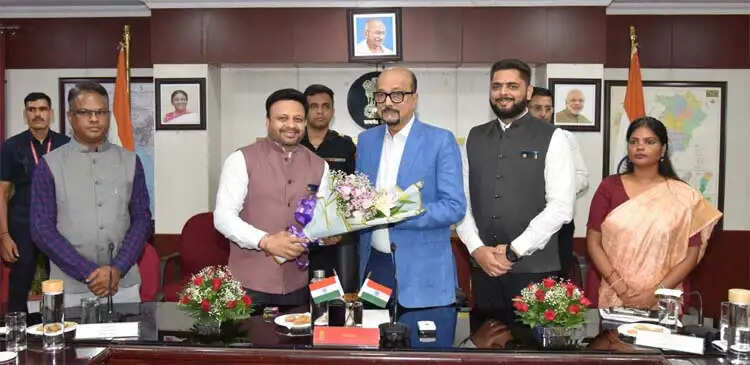 पर्यावरण संरक्षण, विशेष पिछड़ी जनजातियों के उत्थान, ब्रेस्ट कैंसर जागरूकता के लिए रोटेरियन निभाएं सक्रिय भूमिका : राज्यपाल डेका