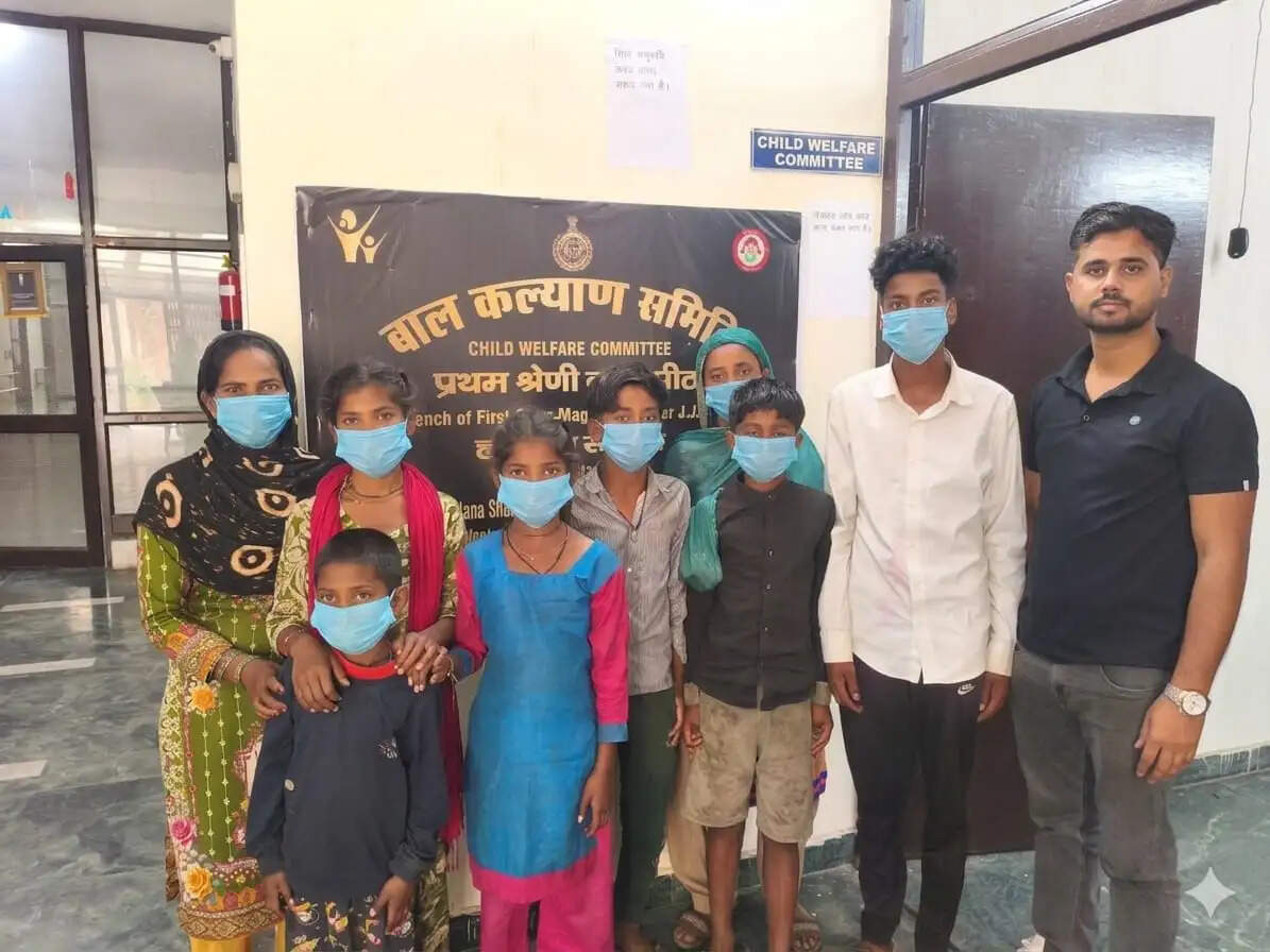 फरीदाबाद : ऑपरेशन स्माइल चलाकर भीख मांगने वाले छह बच्चों को किया रेस्क्यू