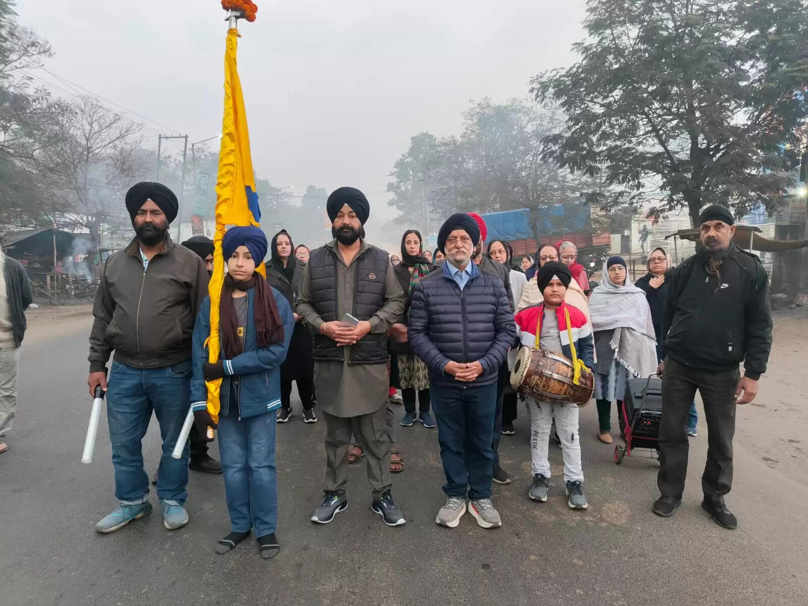 श्री गुरु गोविंद सिंह के प्रकाश उत्सव को लेकर निकाली गई प्रभात फेरी