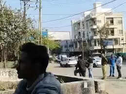 भोपाल में शाहपुरा थाने के सामने खुदाई में फूटी गैस पाइपलाइन, पुलिस की सजगता से टला हादसा