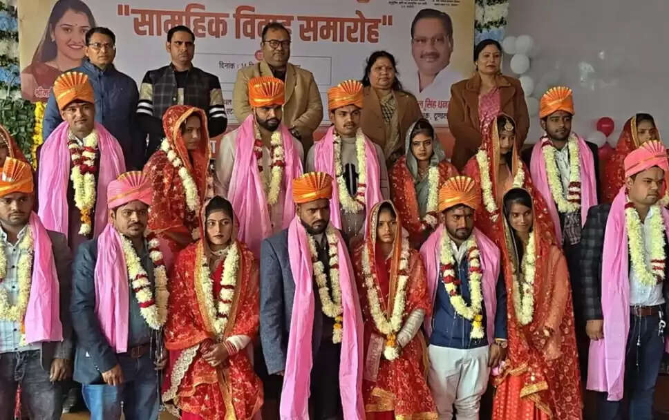 मुख्यमंत्री सामूहिक विवाह समारोह, 48 हिन्दू जोड़ों ने लिए फेरे, 11 मुस्लिम जोड़ों का हुआ निकाह