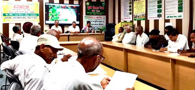 सूक्ष्म सिंचाई तकनीक से बढ़ेगी किसानों की आय