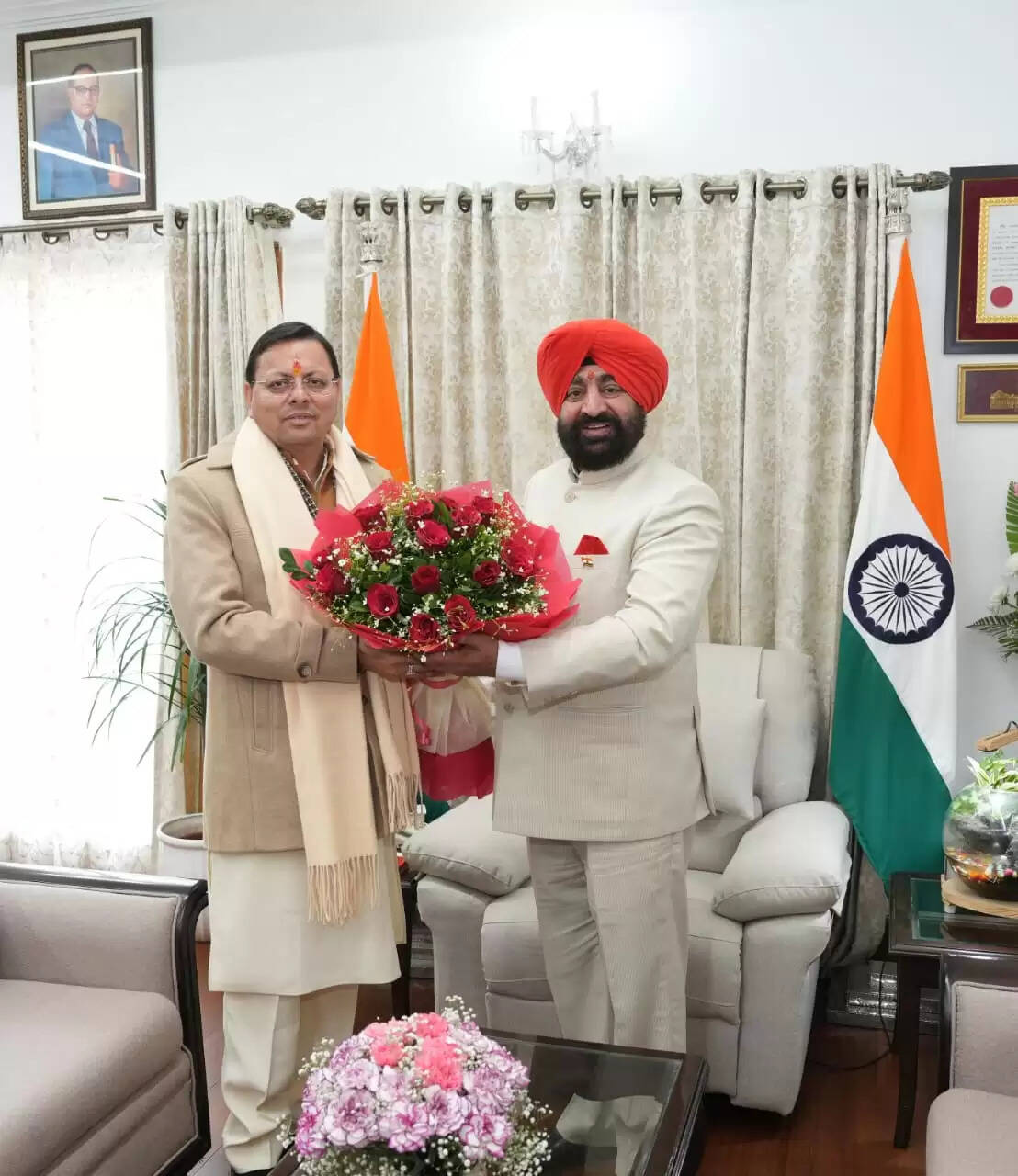 साल के पहले दिन मुख्यमंत्री ने राज्यपाल से मुलाकात कर शुभकामनाएं दी