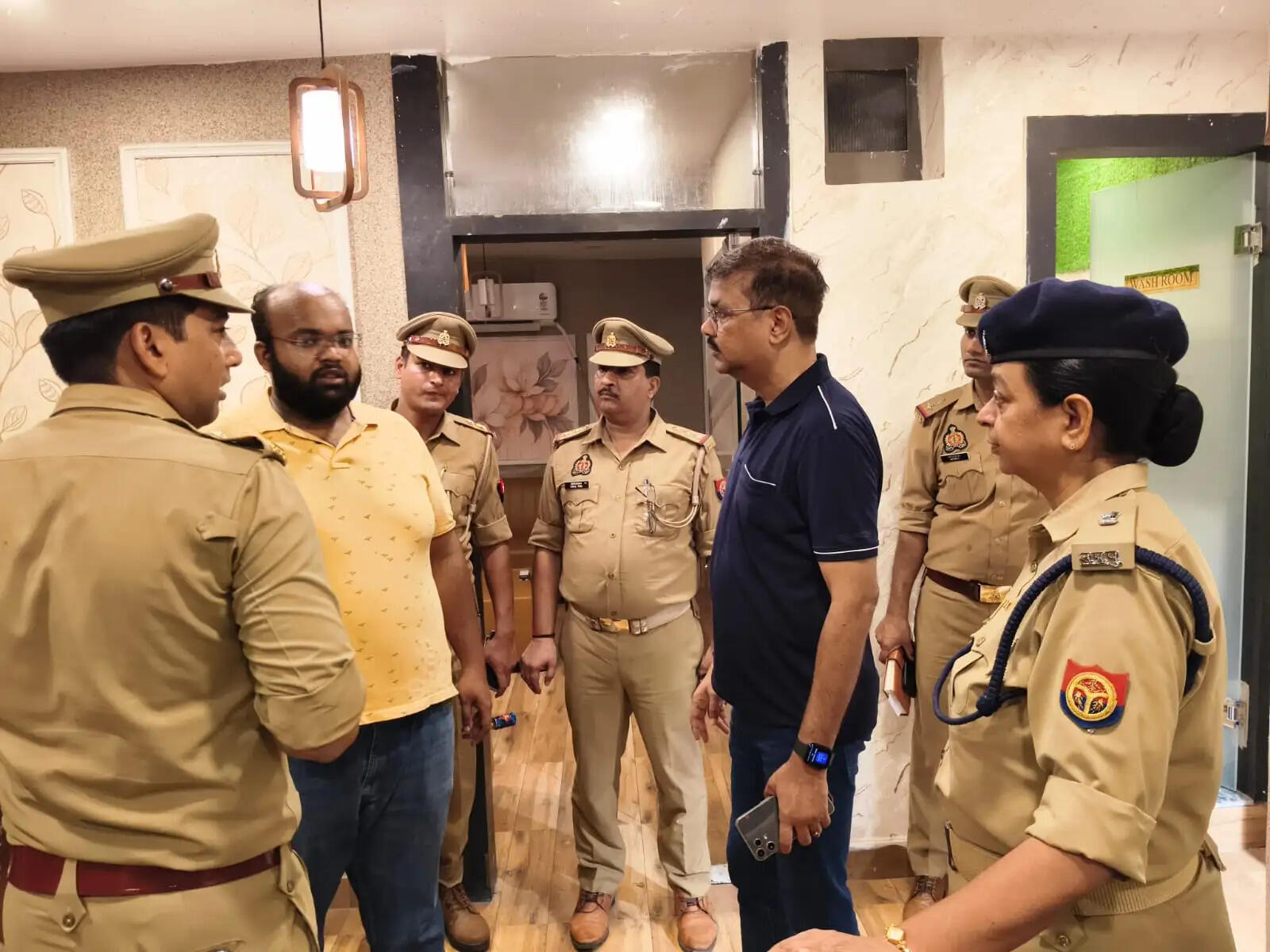 अवैध हुक्का बार पर पुलिस की सख्ती, पूरे कमिश्नरेट में एक सप्ताह चलेगा अभियान