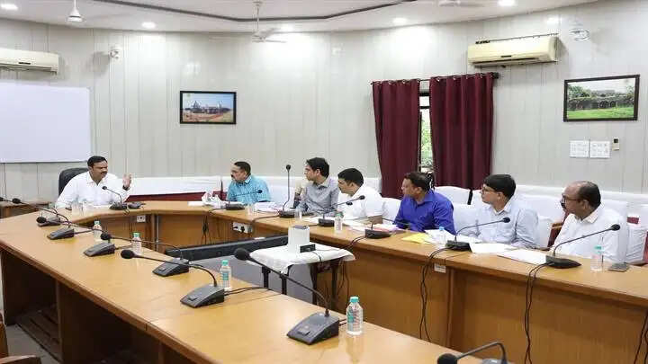 भोपाल संभाग में ड्रग्स के विरुद्ध करें सख्त करवाई: संभाग आयुक्त शर्मा