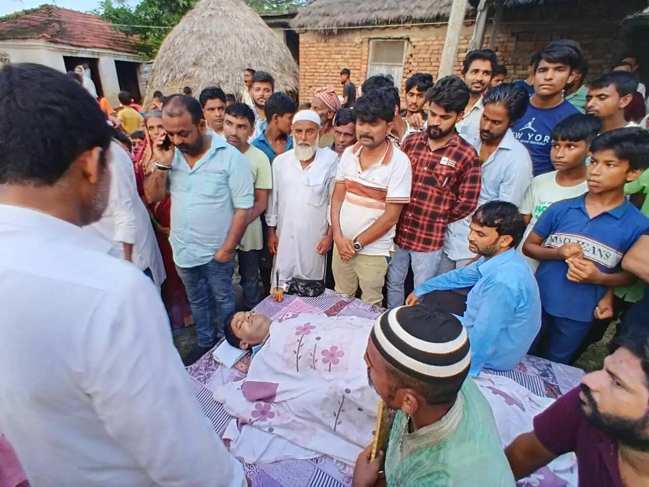 मुखिया प्रतिनिधि मेहबूब सिद्दीकी का निधन, इलाके में मातम