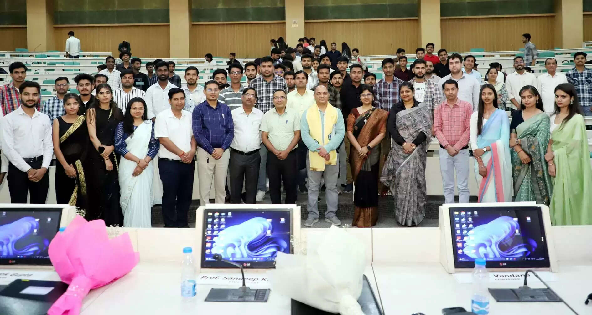 आधुनिक शिक्षा व्यवस्था में बढ़ रहा ऑनलाइन शिक्षा का महत्व : प्रो. नरसी राम बिश्नोई