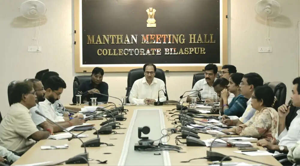 सेवा सेतु अभियान में हर पात्र हितग्राही तक पहुंचे योजनाओं का लाभ : कलेक्टर