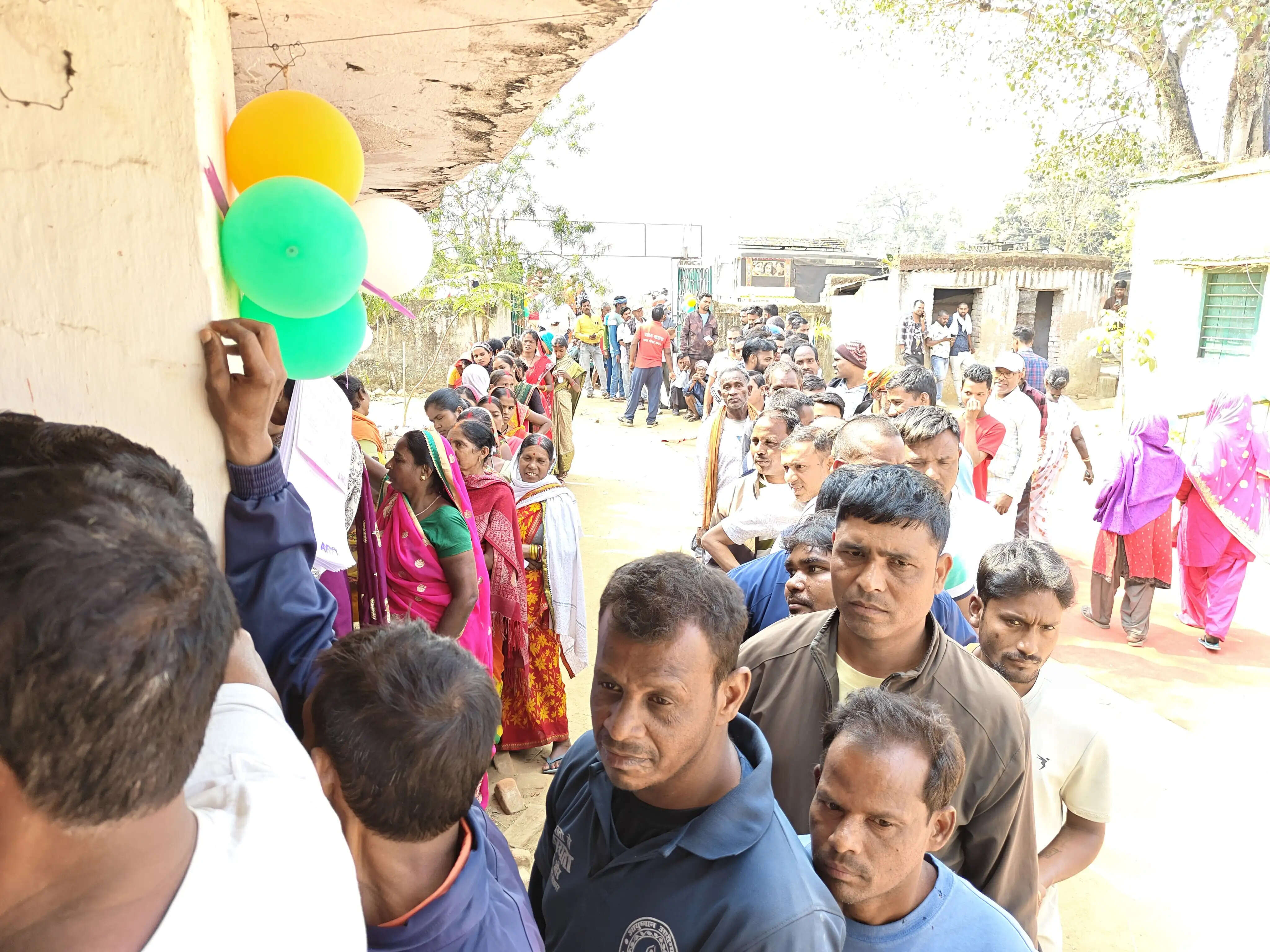 रामगढ में शाम 05 बजे तक 65.63 फीसदी मतदान