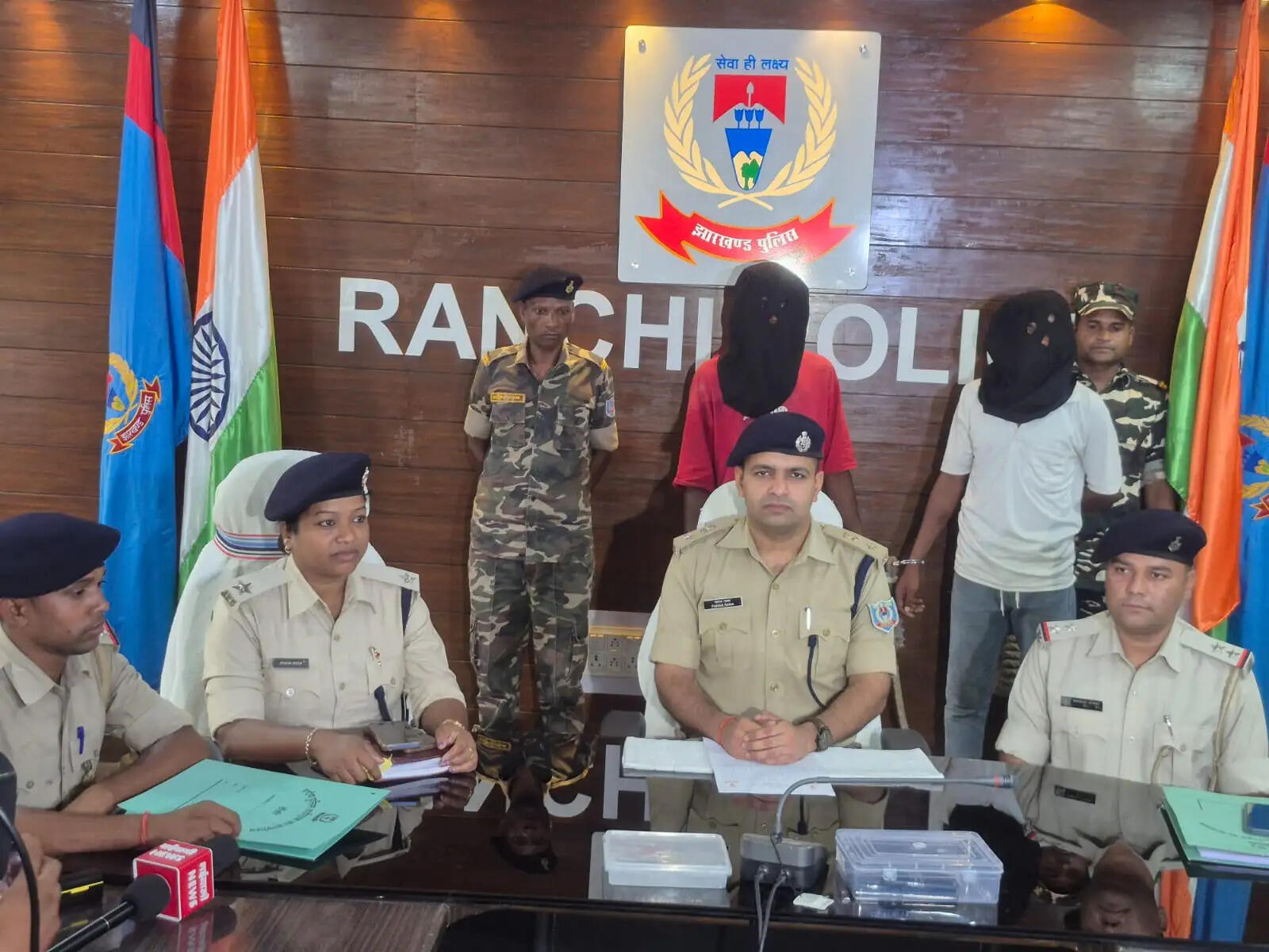 रांची में गृहरक्षक से स्कूटी लूट मामले में दो आरोपित गिरफ्तार