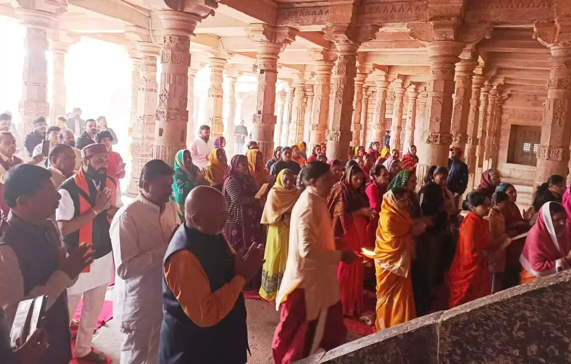 धार : वर्ल्ड हिंदू फेडरेशन के प्रदेश अध्यक्ष भोजशाला पहुंचे, कहा-बसंत पंचमी पर अखंड पूजा हर हाल में होगी