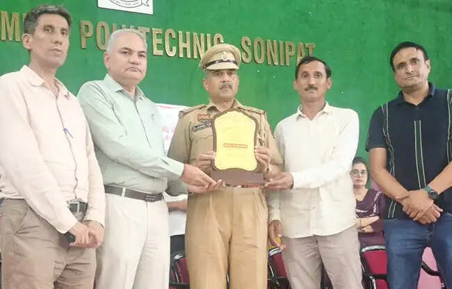 सोनीपत: नशा मुक्त युवा ही सशक्त राष्ट्र की आधारशिला: डॉ. अशोक कुमार वर्मा