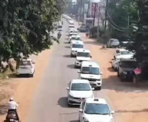 नववर्ष के स्वागत व सुरक्षा व्यवस्था को लेकर जिला व पुलिस प्रशासन ने निकाला संयुक्त फ्लैग मार्च