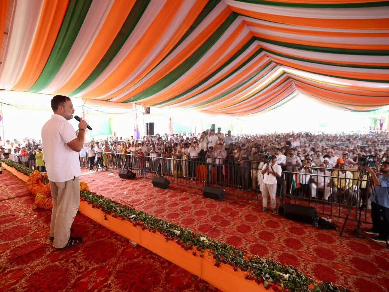 अमेठ में बाेले राहुल गांधी- देश में महंगाई, बेरोजगारी और प्रधानमंत्री विदेश में रील बनाने में व्यस्त