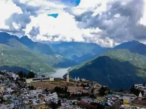 उत्तराखंड : बीस सूत्रीय कार्यक्रम में टिहरी ने फिर मारी बाजी, मिला प्रथम स्थान