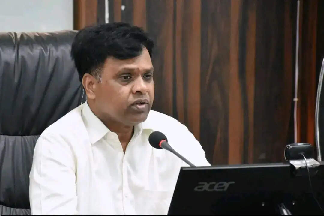 रीवाः अवैध कालोनियों पर बड़ा एक्शन 12 भू स्वामियों पर एफआईआर के आदेश