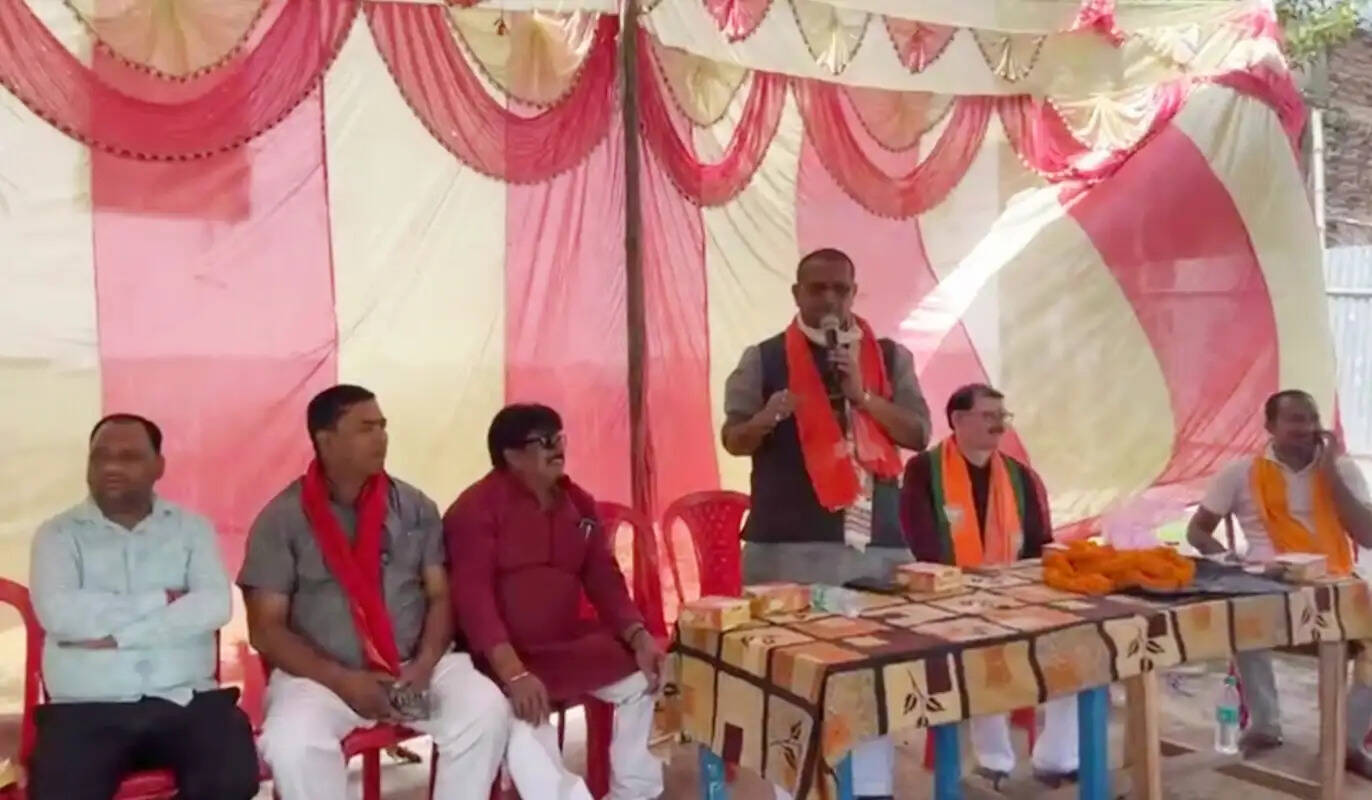 विधायक ने किया सड़क का उद्घाटन