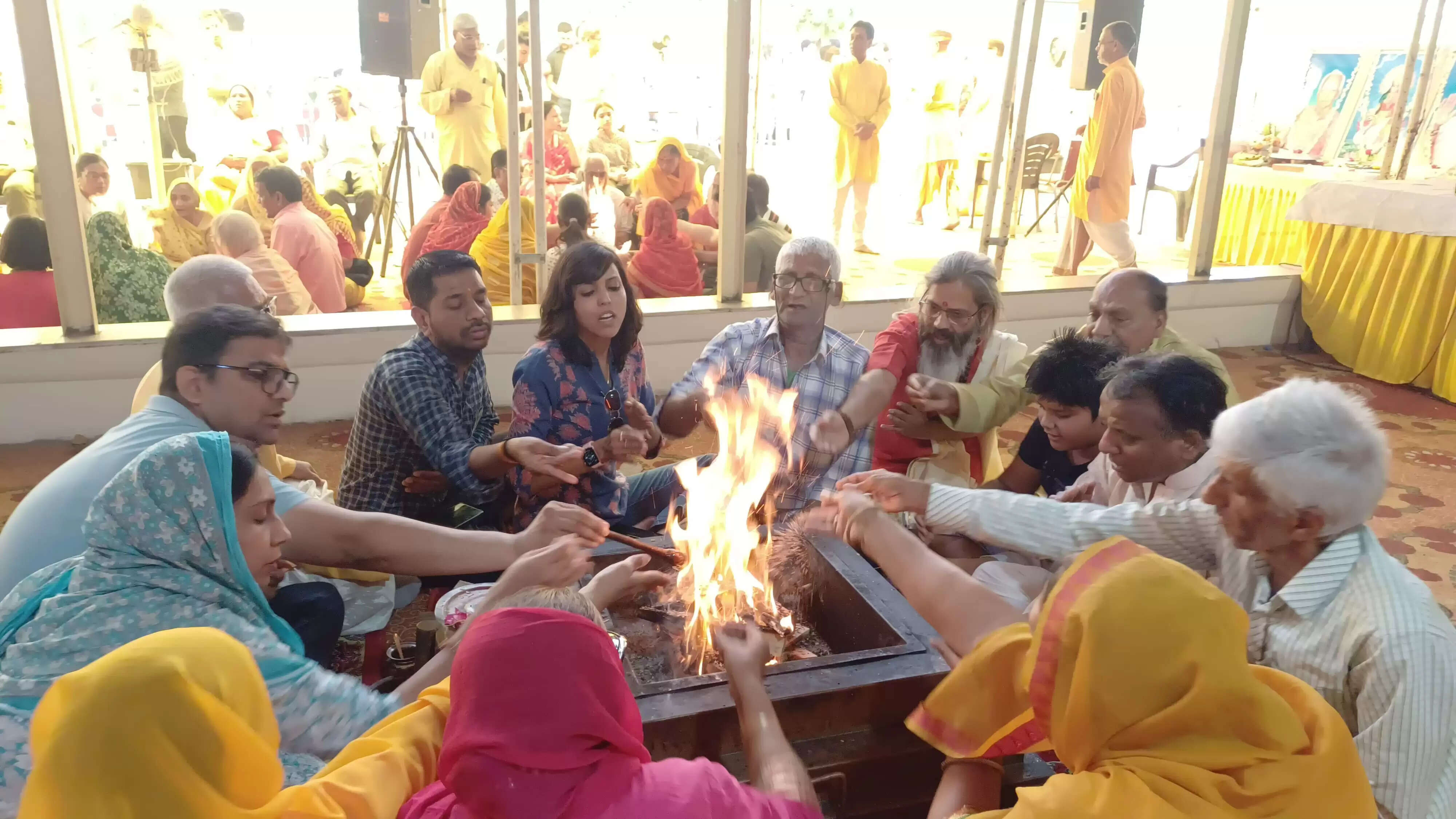 गोविन्द देव जी मंदिर में ग्वाल से शयन झांकी तक करीब 25 हजार लोगों ने दी श्रद्धांजलि