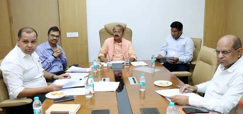मप्रः राज्य मंत्री जायसवाल ने रेशम विभाग के बजट का समुचित उपयोग नहीं करने पर जताई नाराजगी