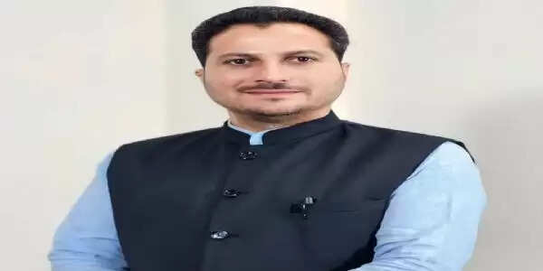 हिमाचल में जो अखबार छपता नहीं बिकता नहीं, कांग्रेस सरकार उसे दे रही है करोड़ों के विज्ञापन : राकेश जम्वाल